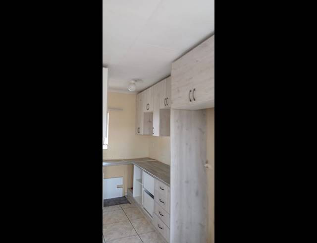 2 BEDROOM APARTMENT FOR SALE IN FLEURHOF